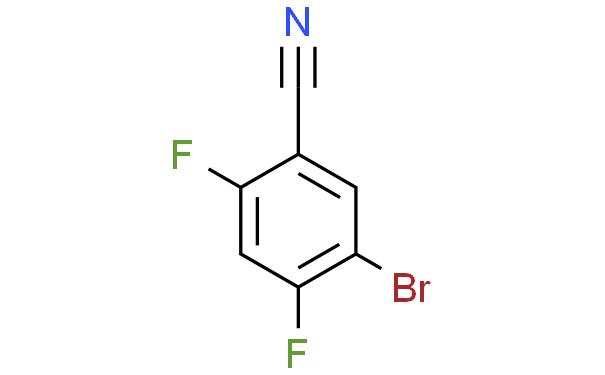 2，4-二氟-5-溴苯腈
